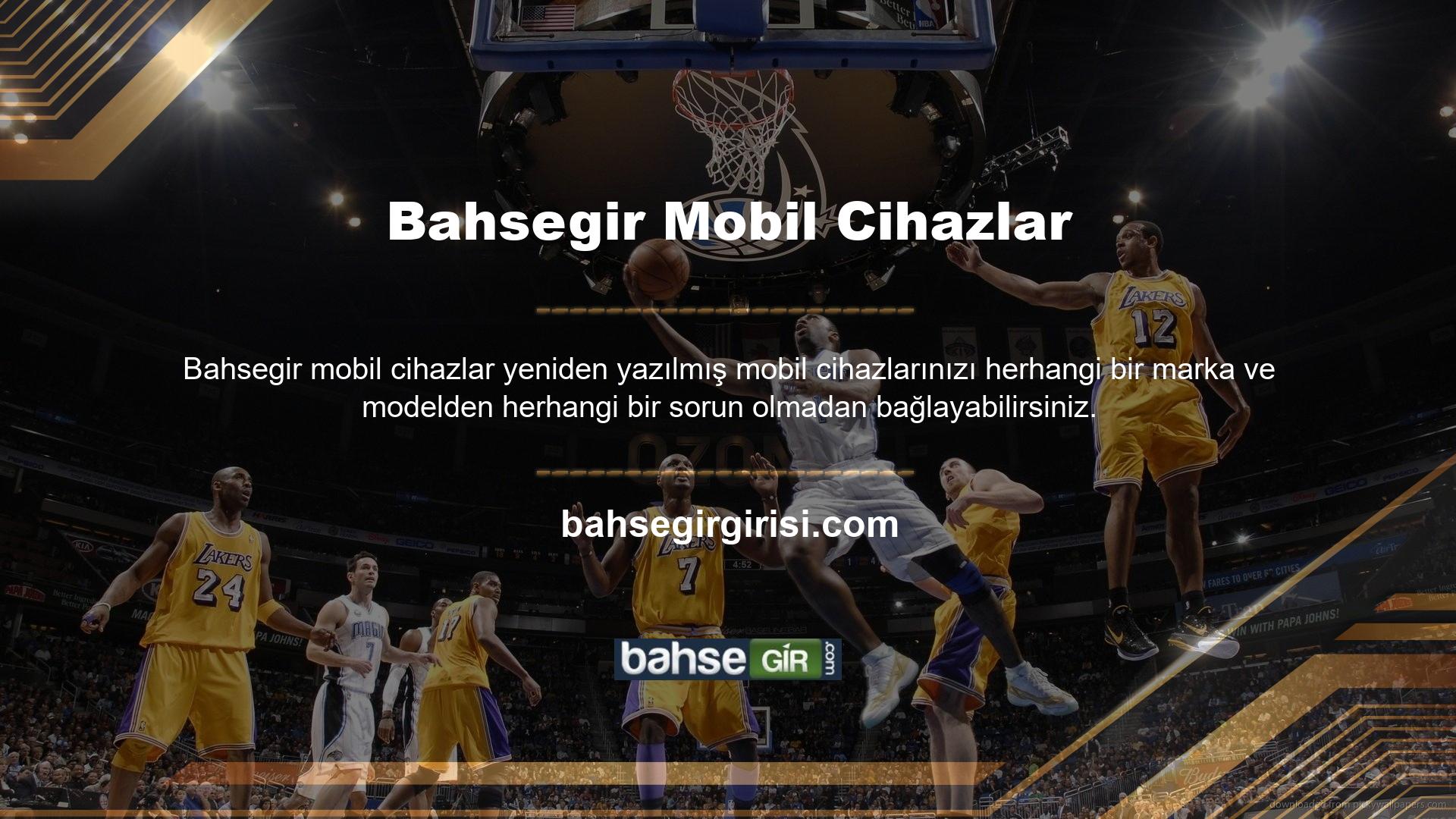 Telefonunuzda çalışan bahis sitelerini seçebilir ve hiçbir şey kaçırmadan canlı oyunlar izleyebilirsiniz